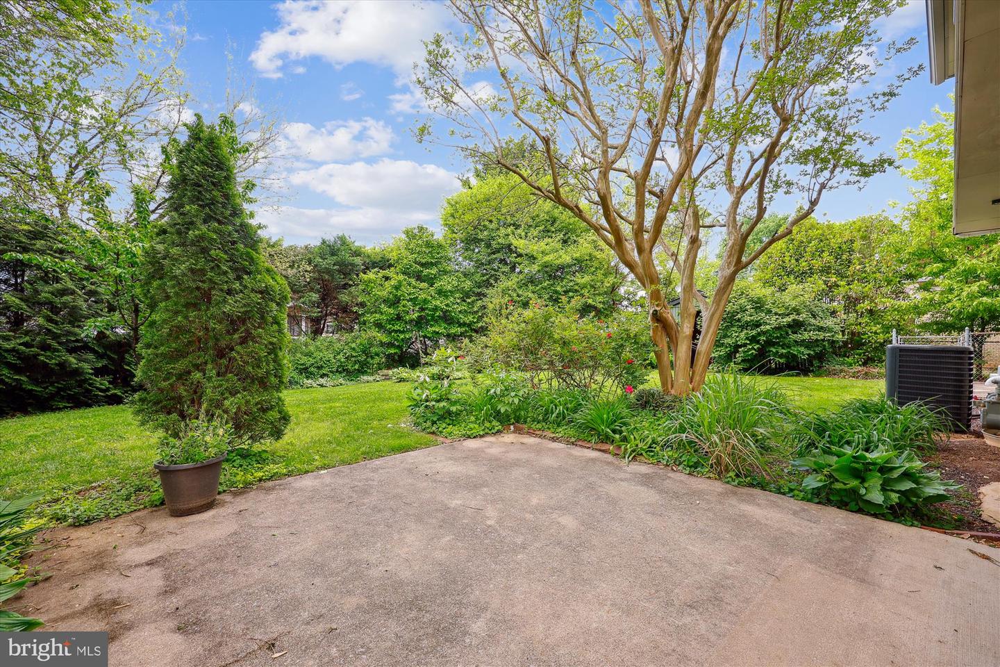 926 Clintwood Dr