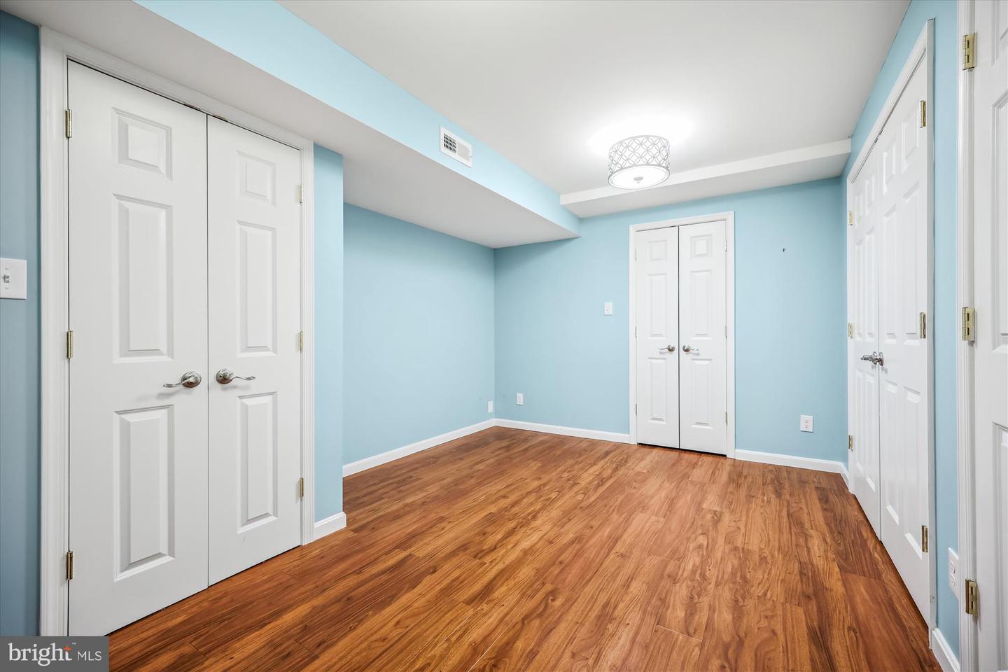 926 Clintwood Dr