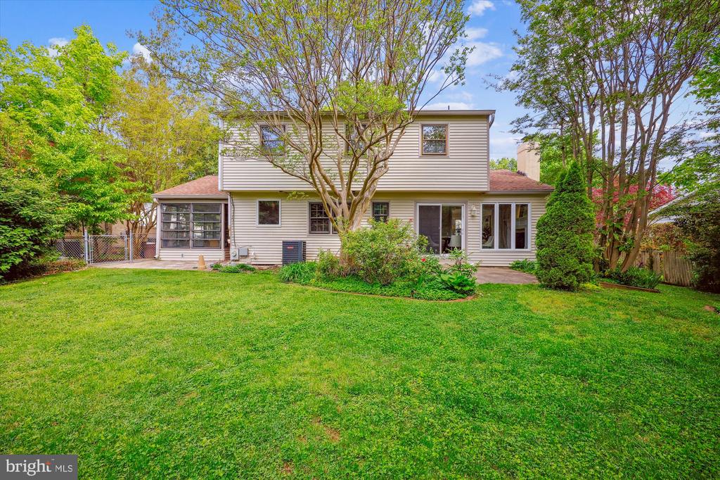 926 Clintwood Dr