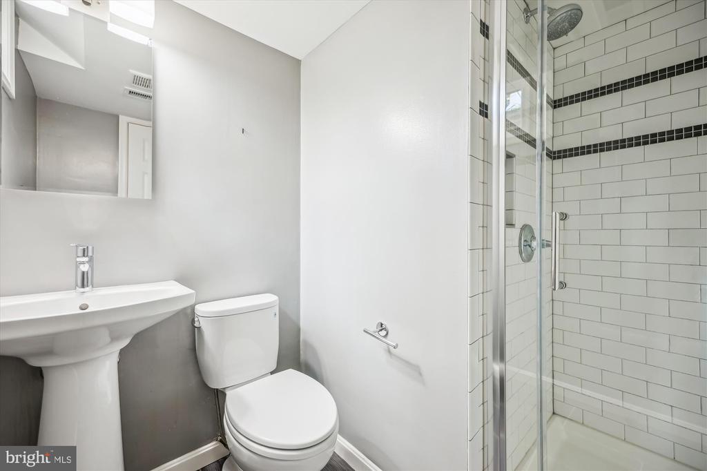 926 Clintwood Dr