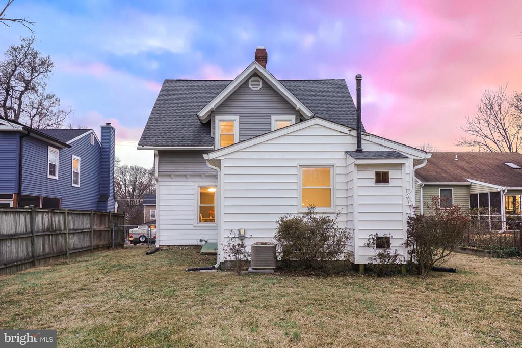 713 Ritchie Ave