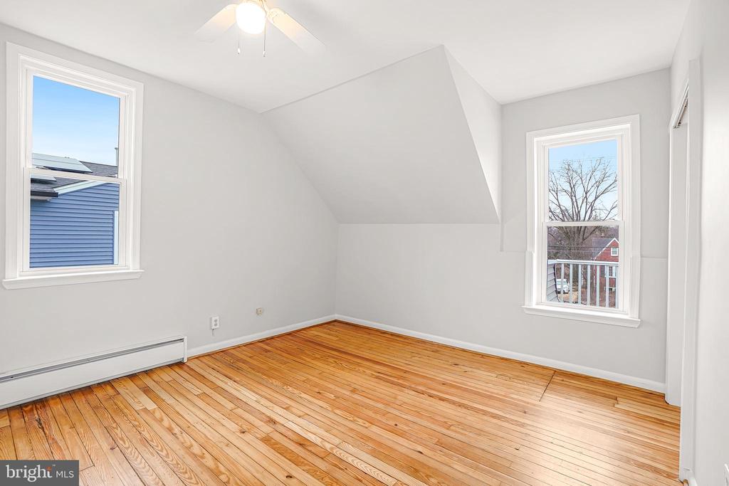 713 Ritchie Ave