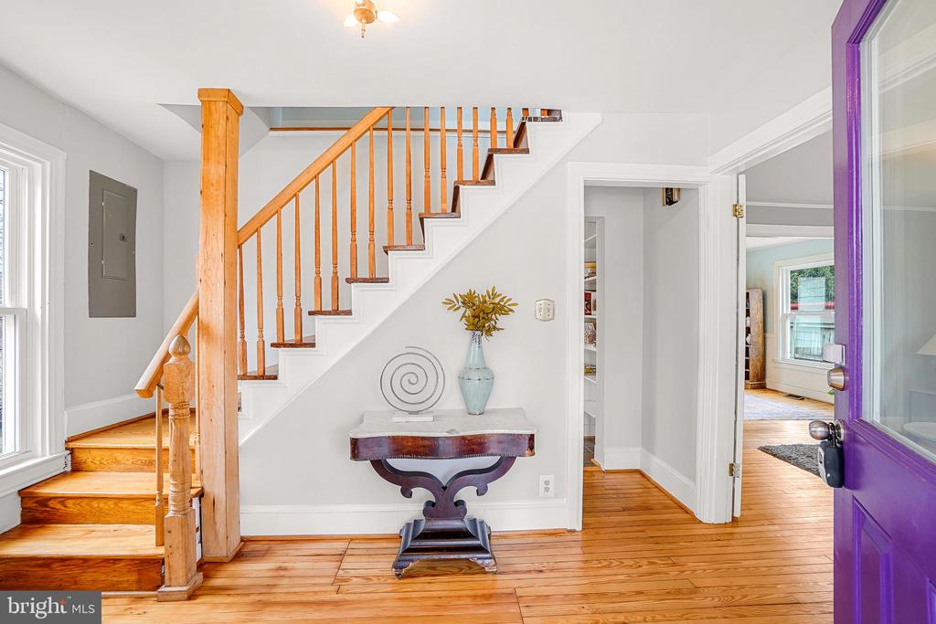 713 Ritchie Ave