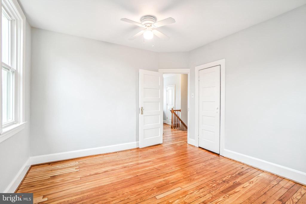 713 Ritchie Ave