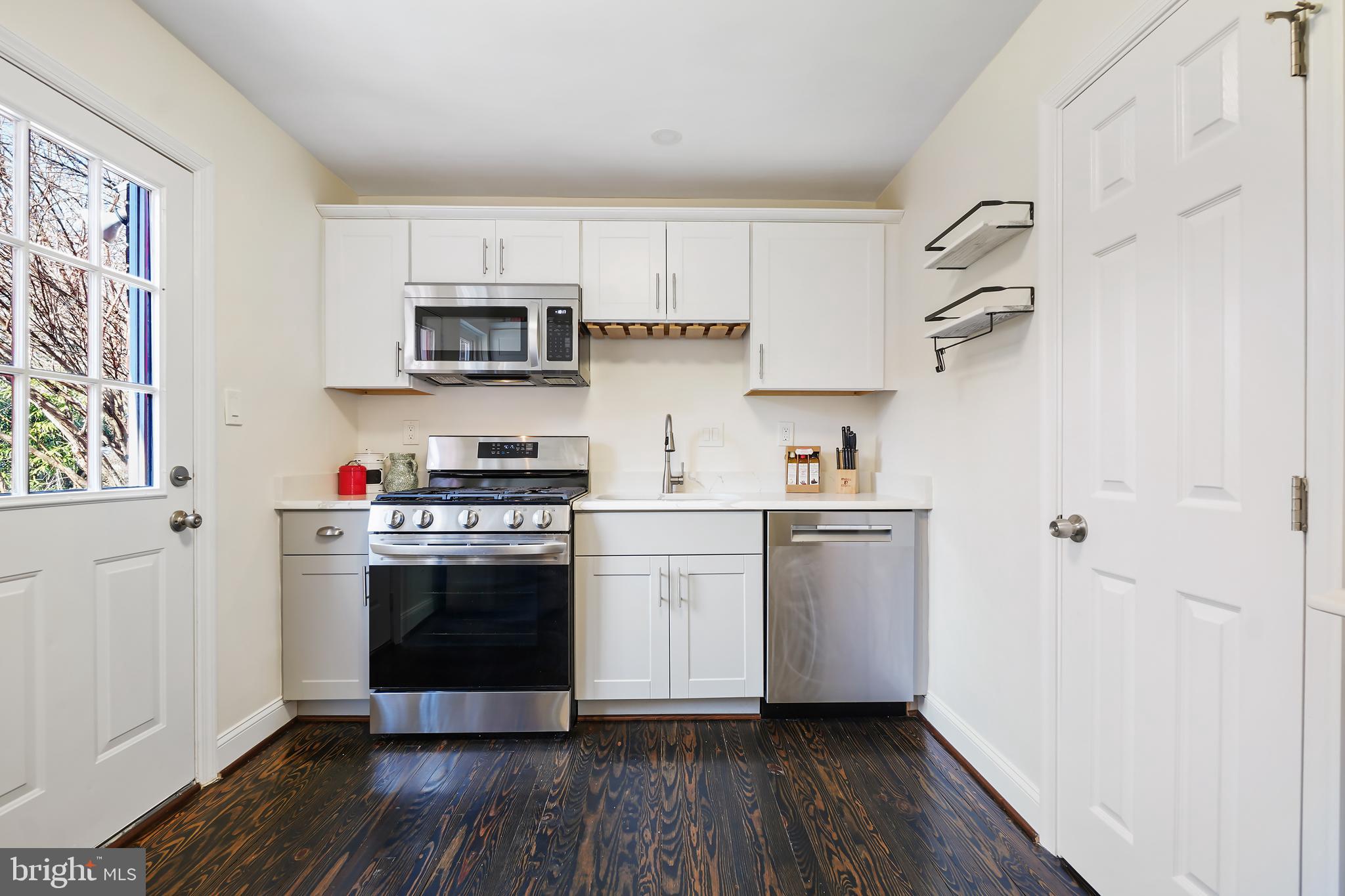 403 Lincoln Ave
