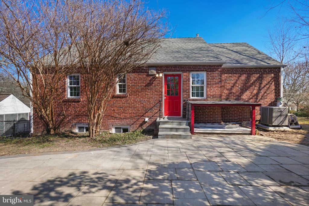 403 Lincoln Ave