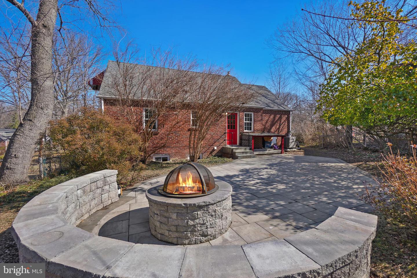 403 Lincoln Ave