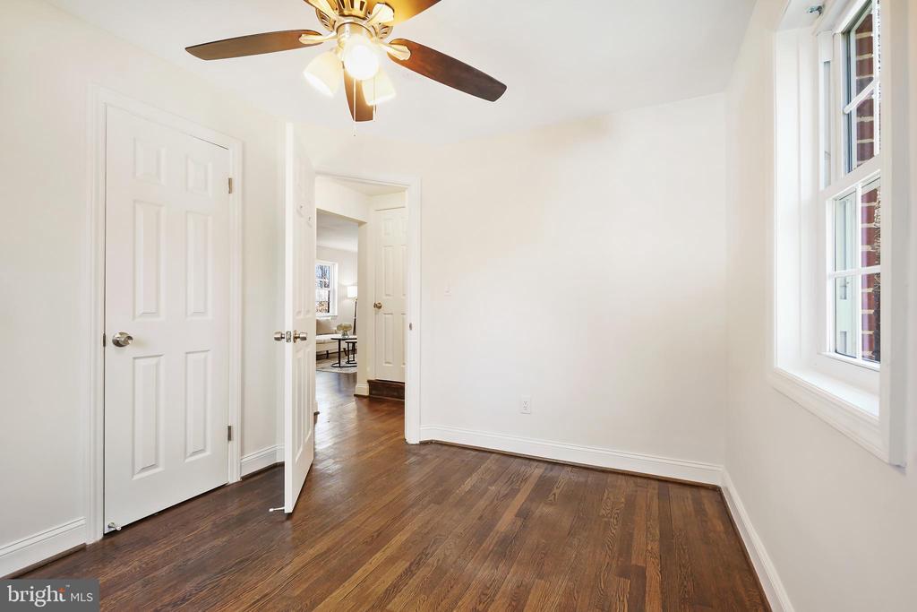 403 Lincoln Ave
