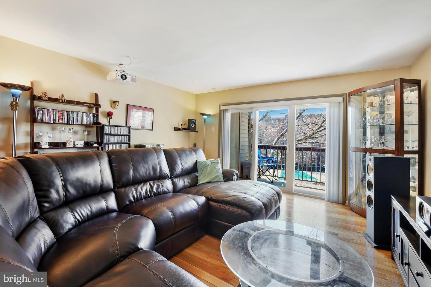 7420 Lakeview Dr #408w