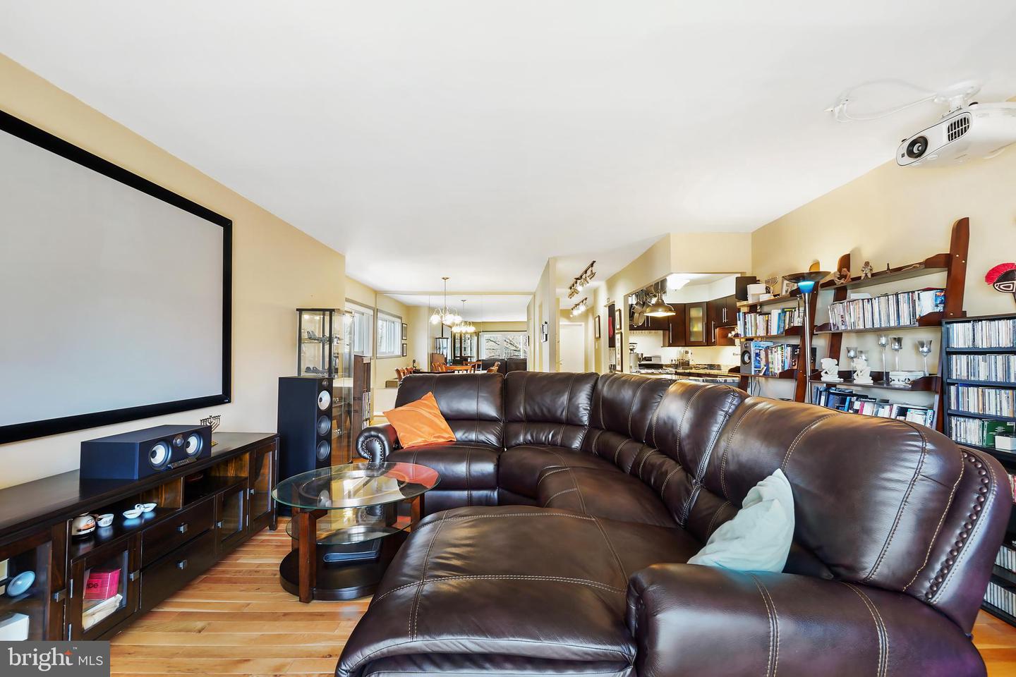 7420 Lakeview Dr #408w