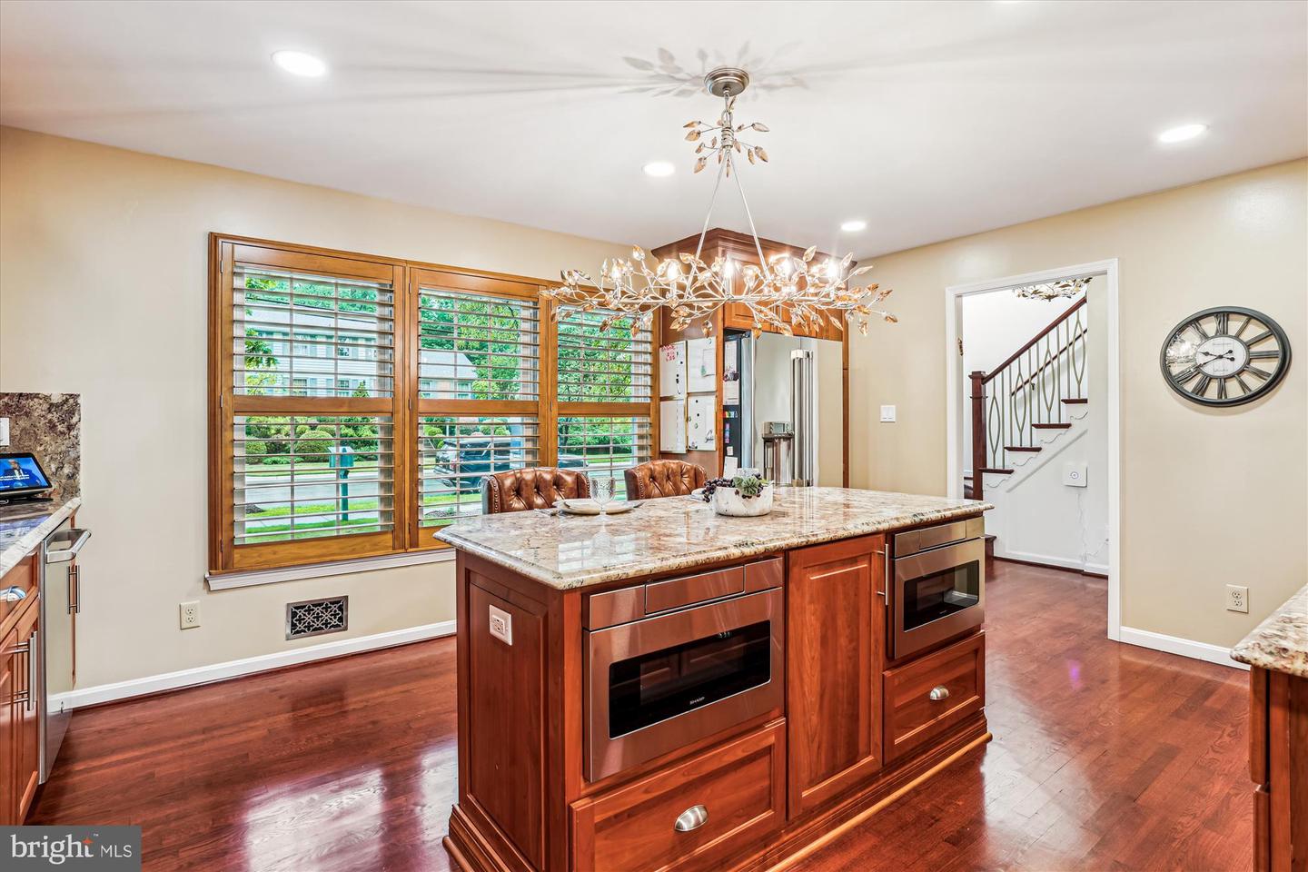 8106 Postoak Rd