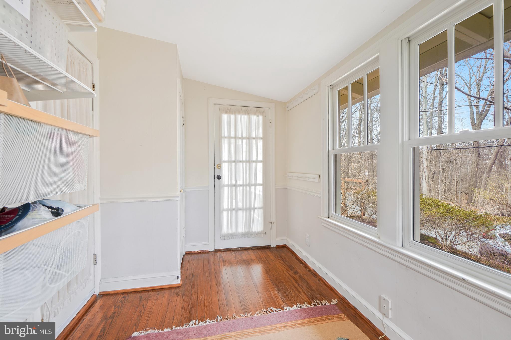 10 Jefferson Ave