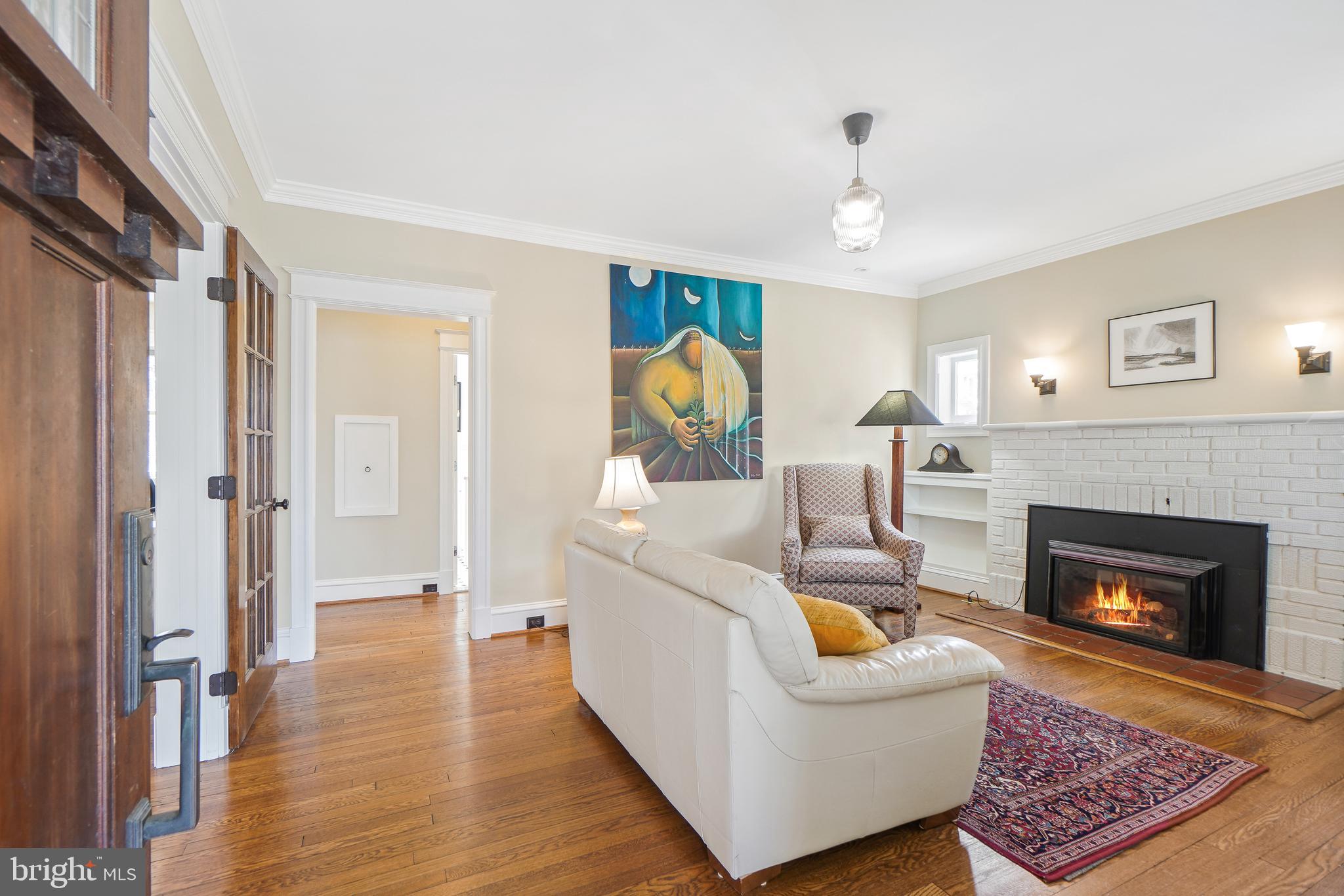 10 Jefferson Ave