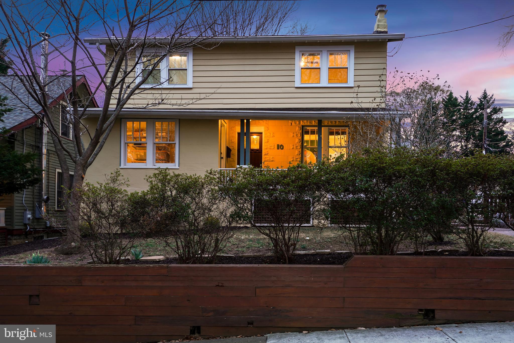 10 Jefferson Ave