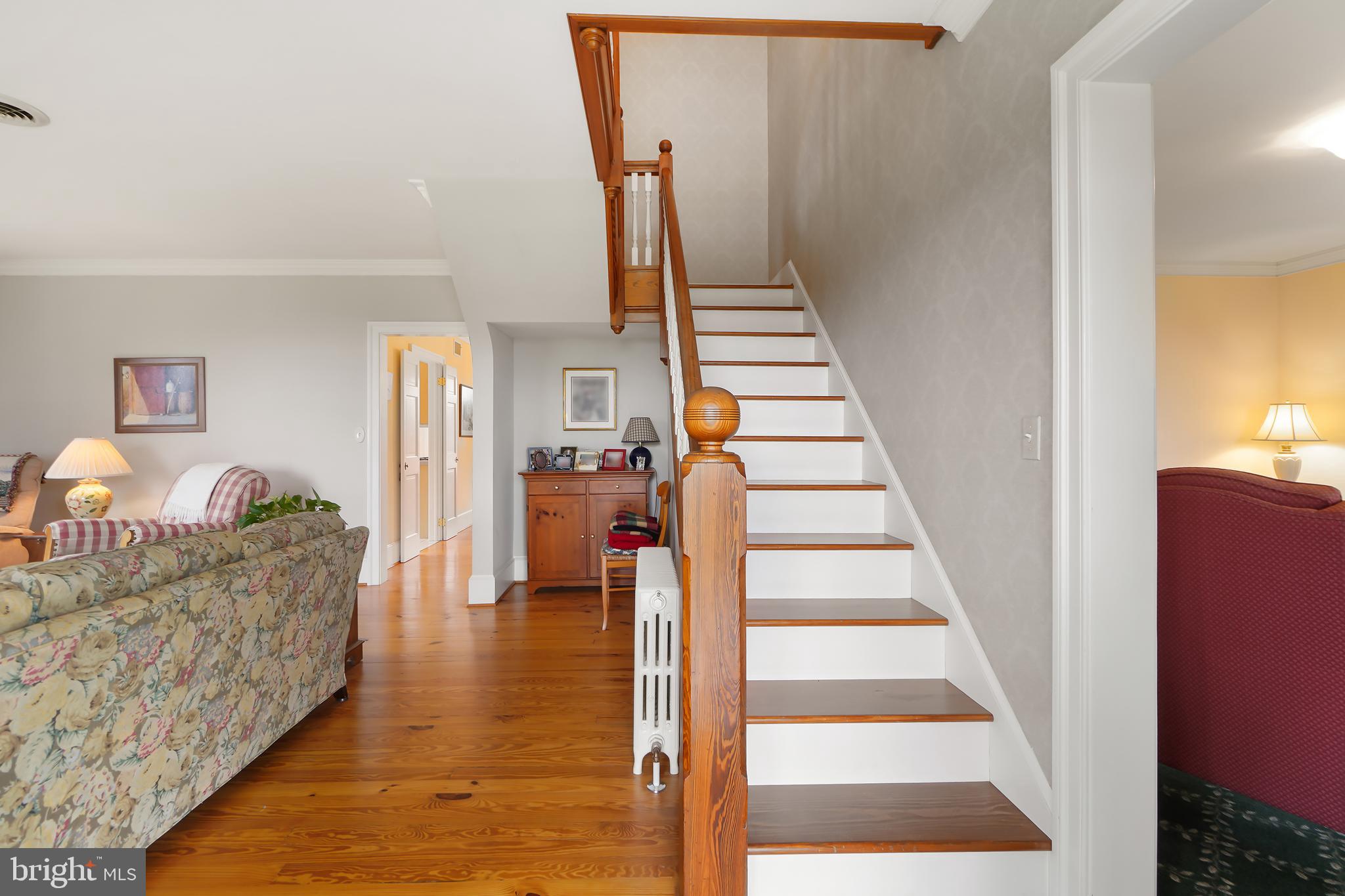 8901 Damascus Rd