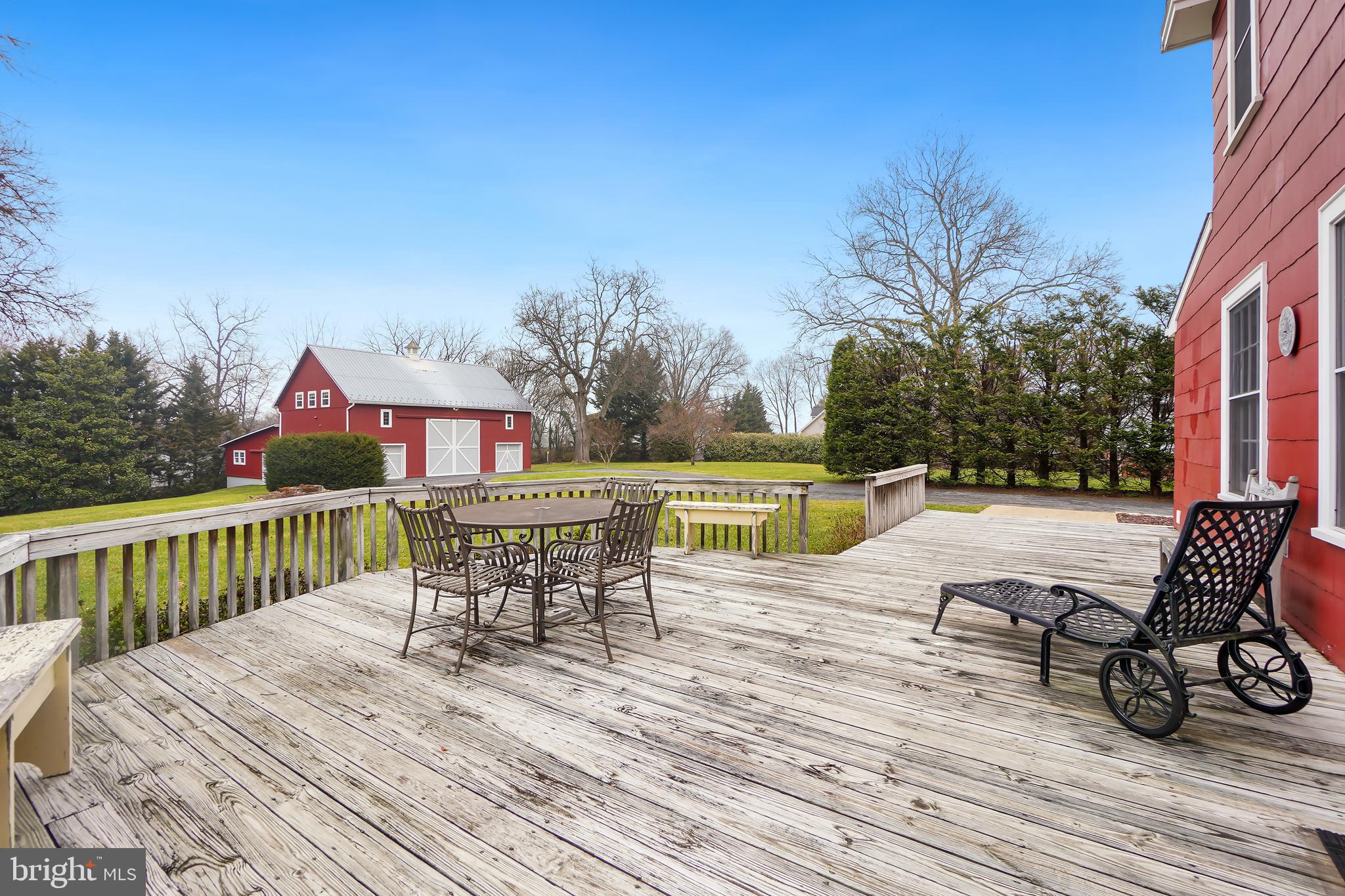 8901 Damascus Rd