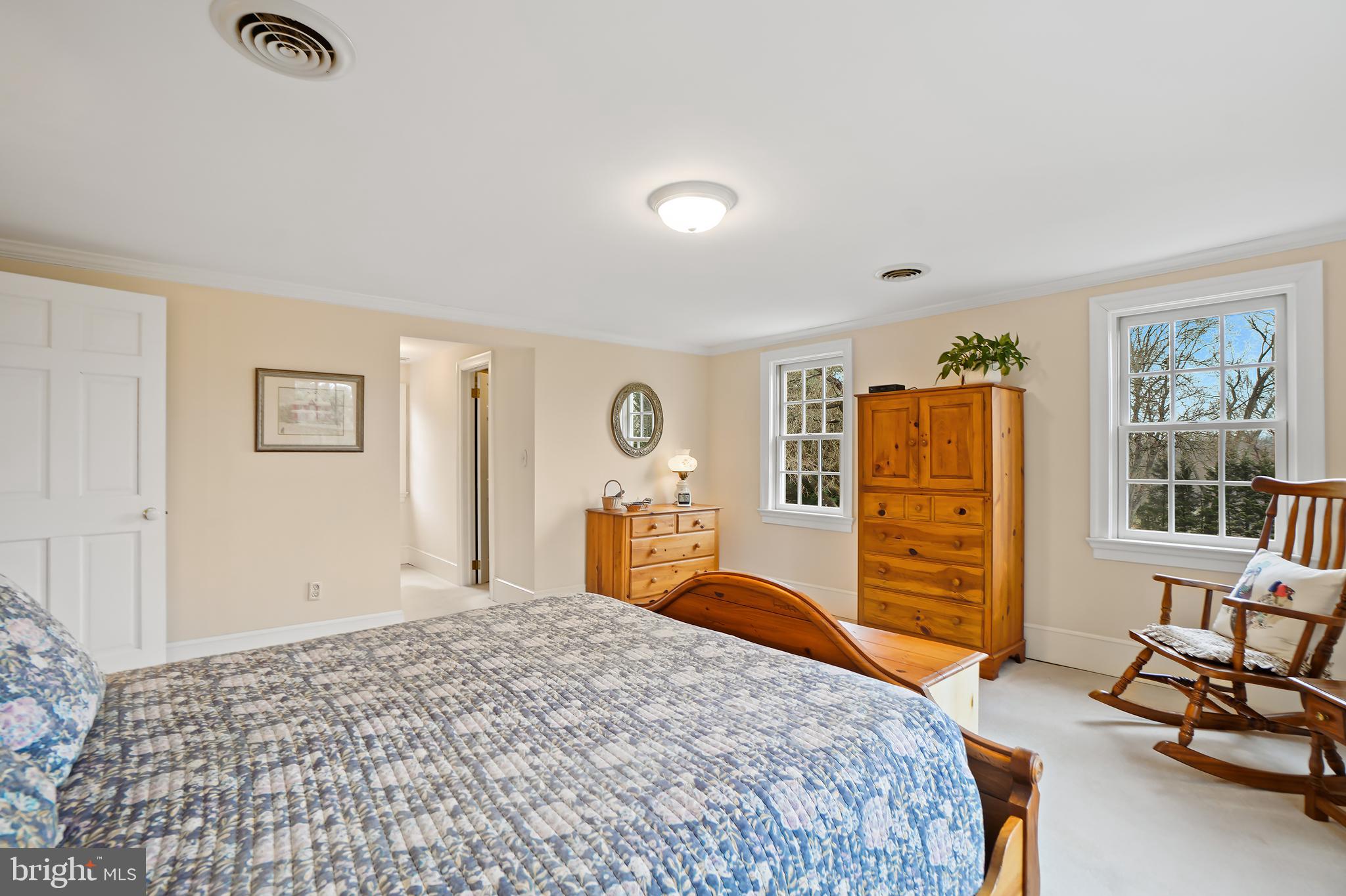 8901 Damascus Rd