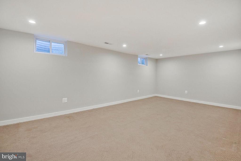 10208 Capitol View Ave
