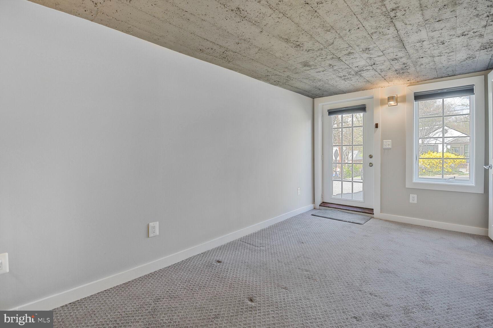 10208 Capitol View Ave