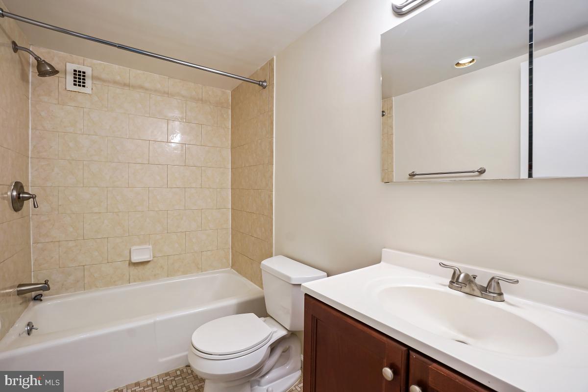 1111 University Blvd W #512-A