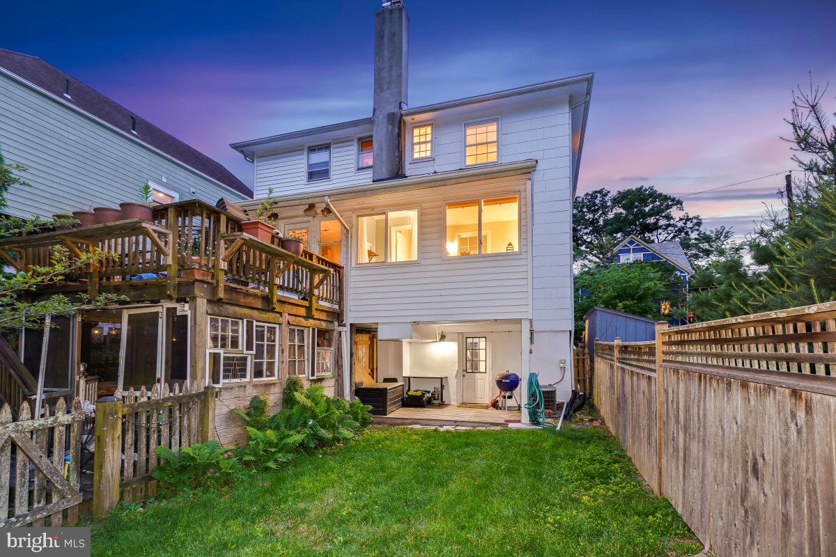 6809 Allegheny Ave