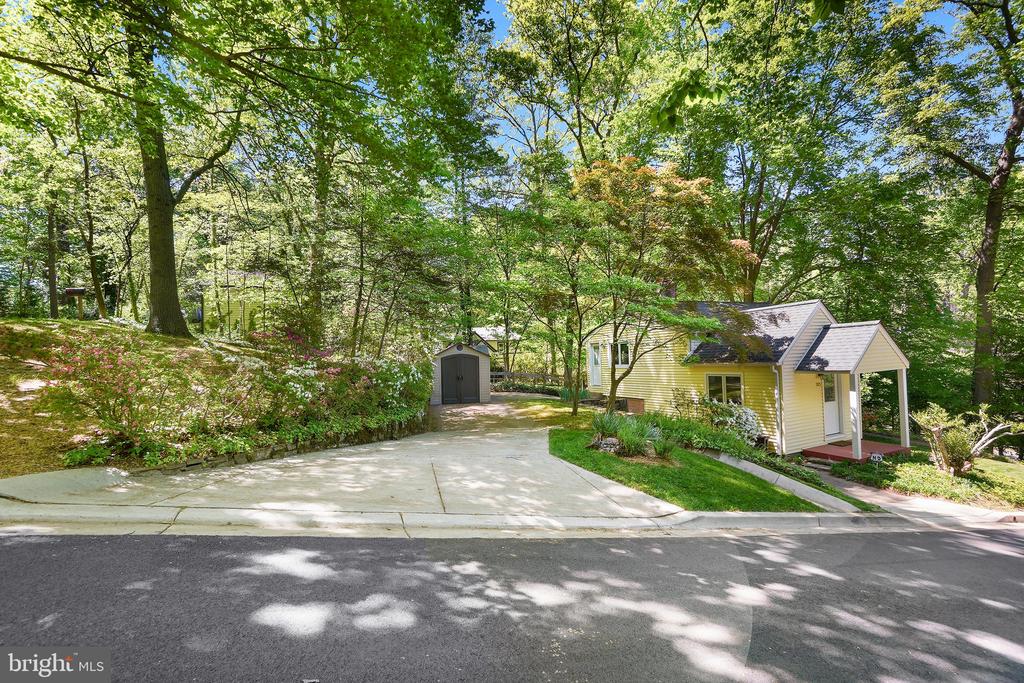925 Sligo Creek Pkwy