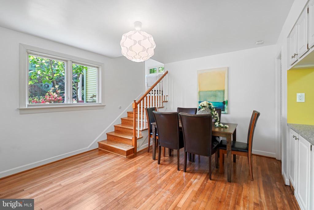 925 Sligo Creek Pkwy