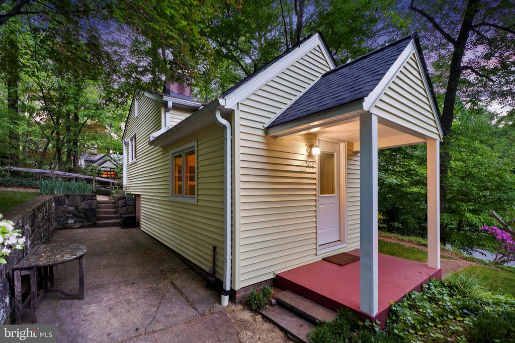 925 Sligo Creek Pkwy