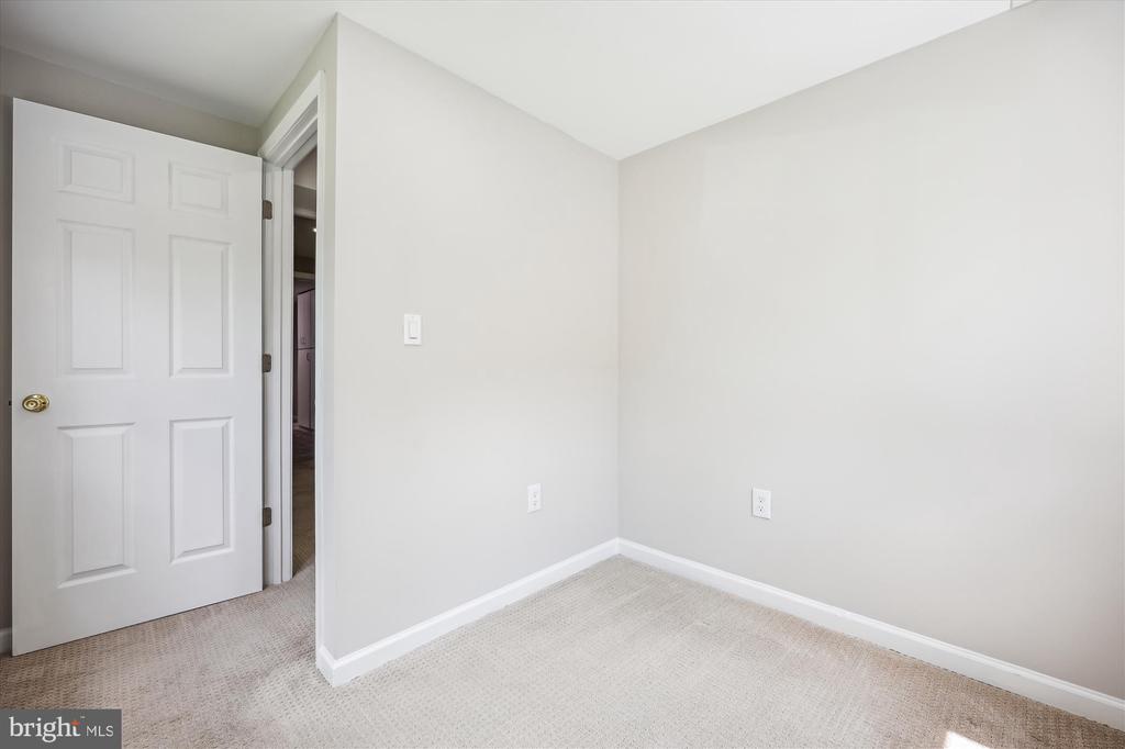 10711 Huntwood Dr