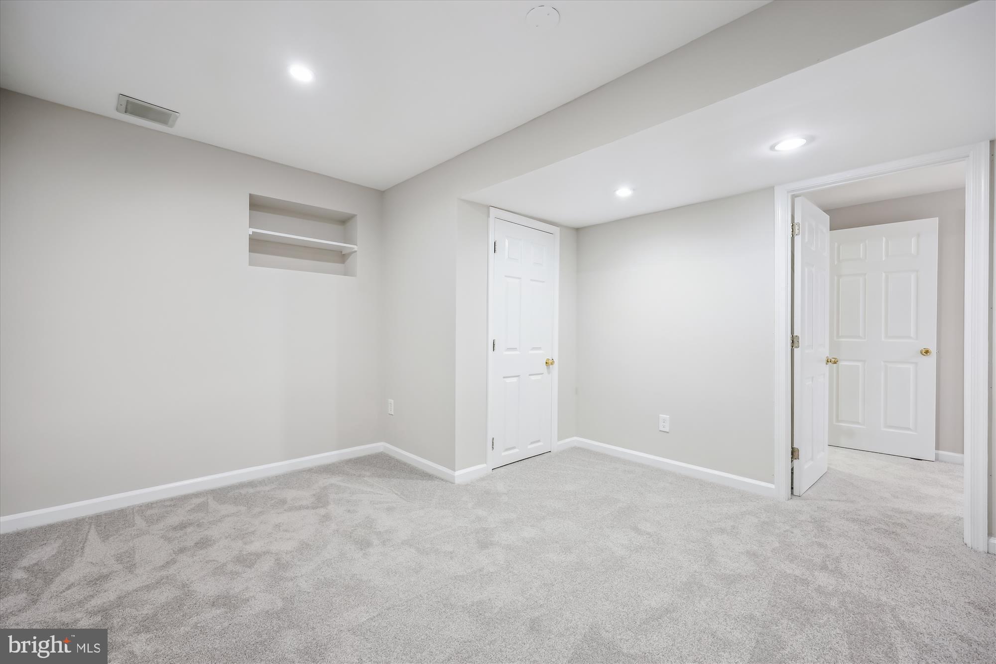 10711 Huntwood Dr