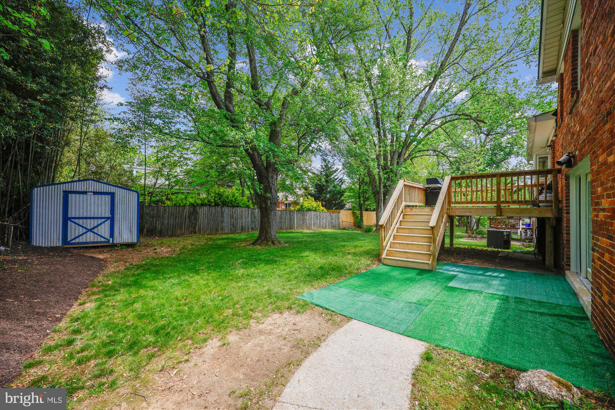 10711 Huntwood Dr