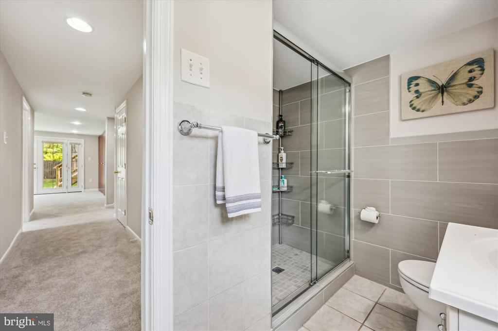 10711 Huntwood Dr