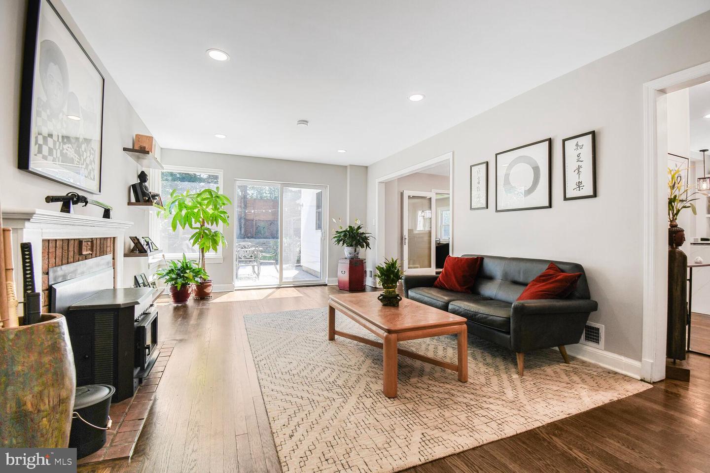 7603 Hammond Ave