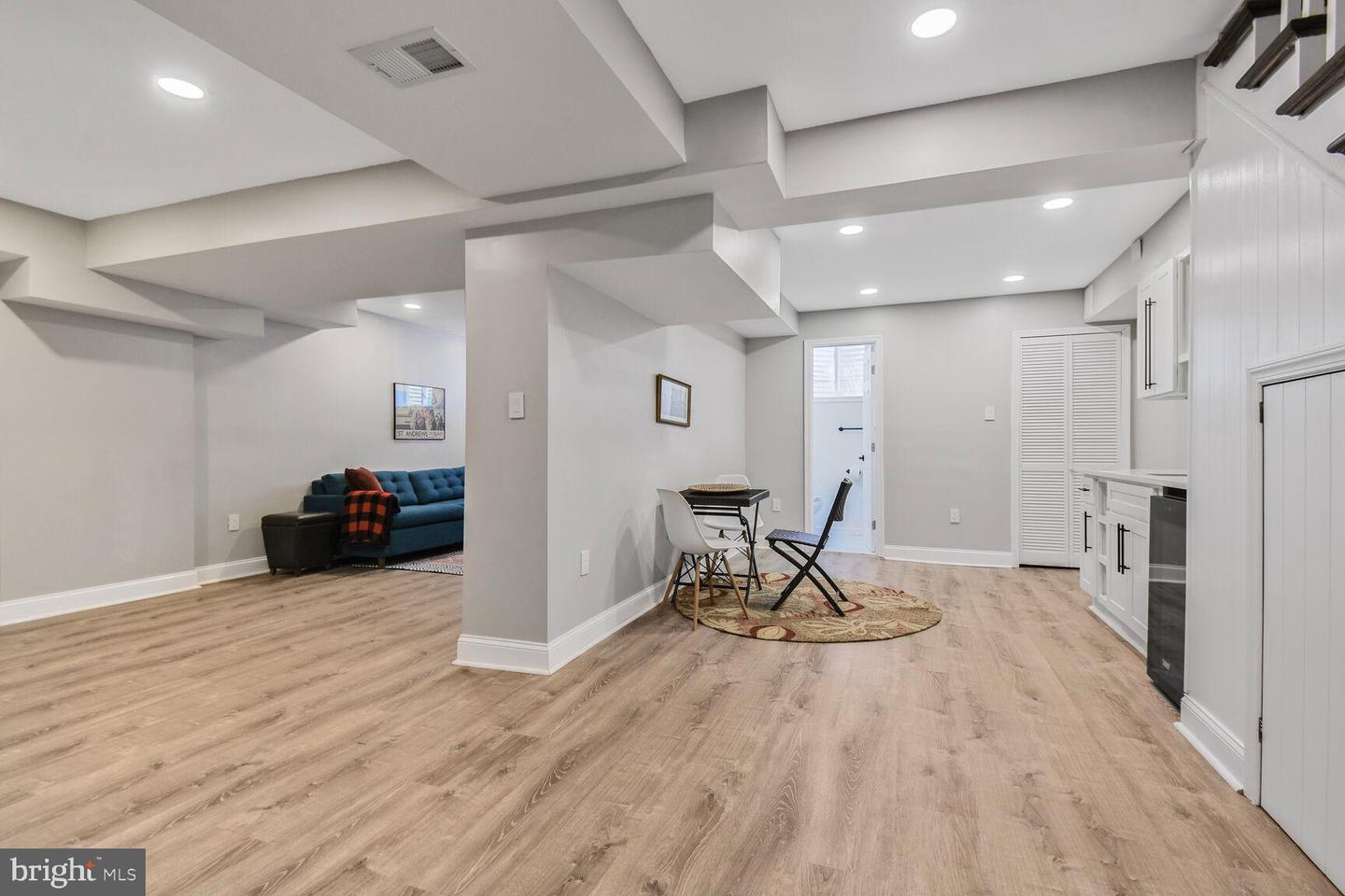 7603 Hammond Ave
