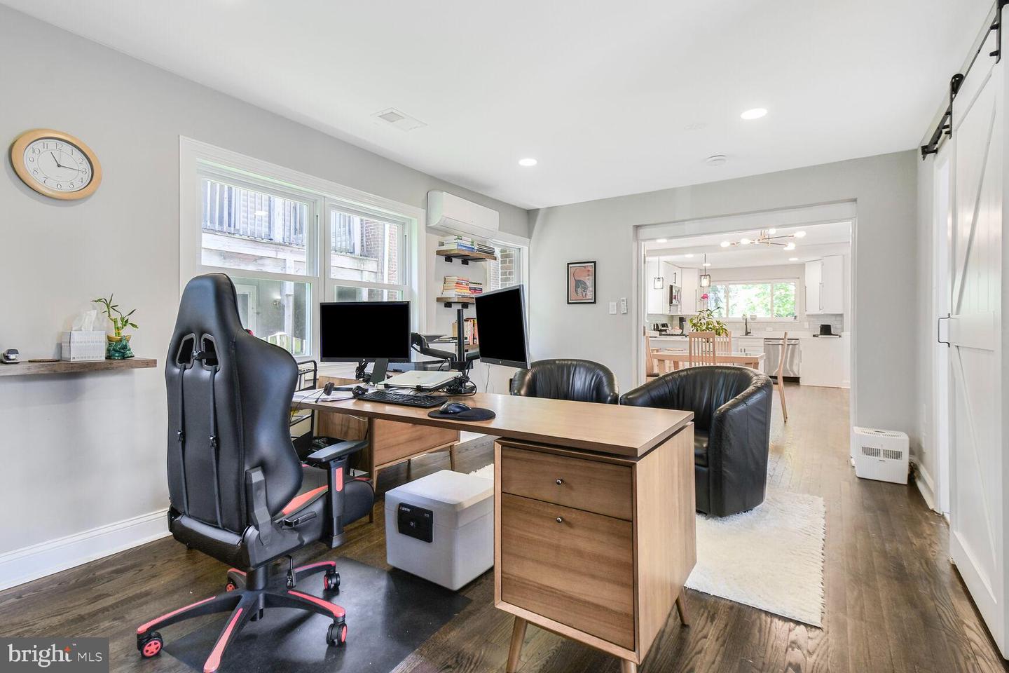 7603 Hammond Ave