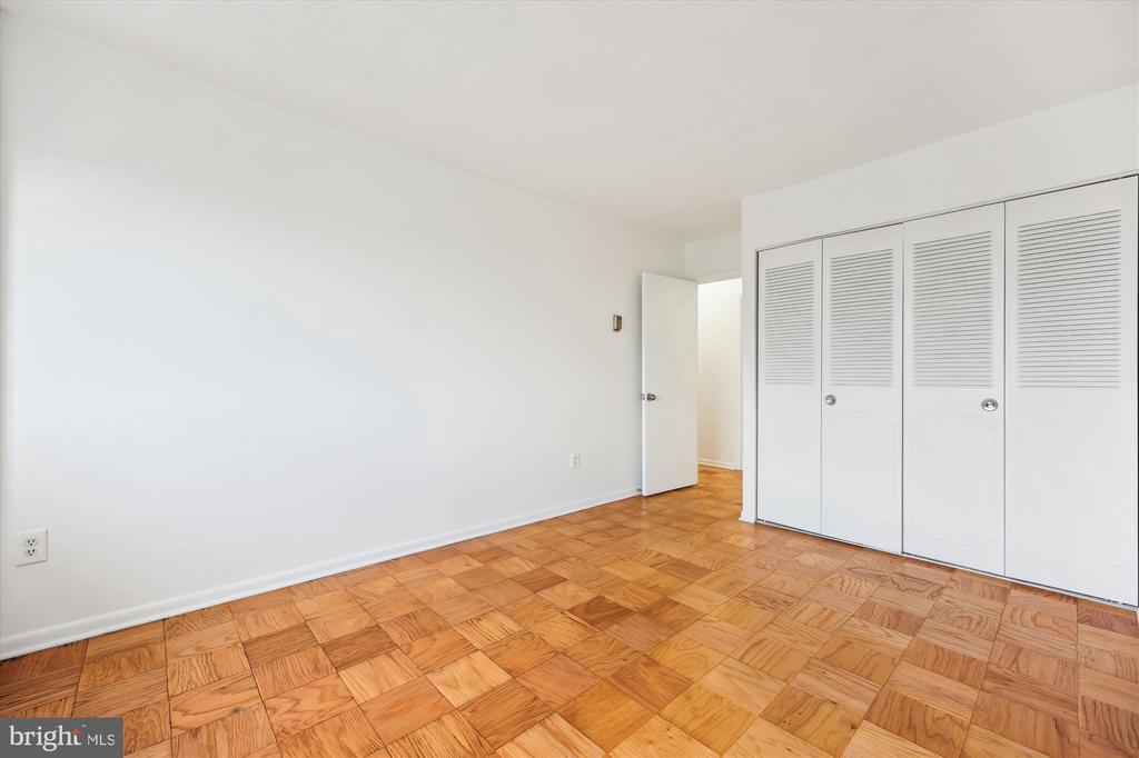 1121 University Blvd W #1105-B