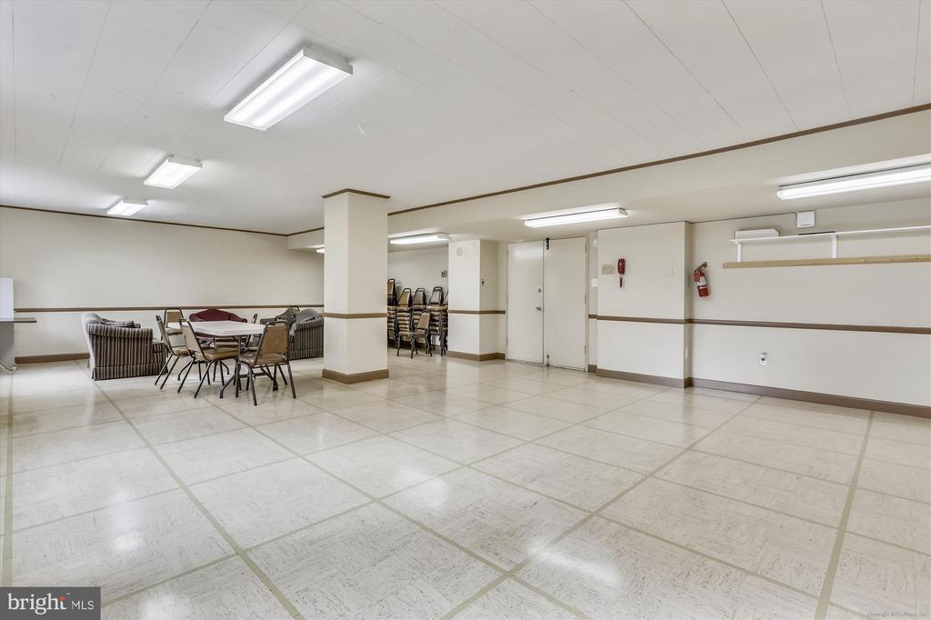 1121 University Blvd W #1105-B