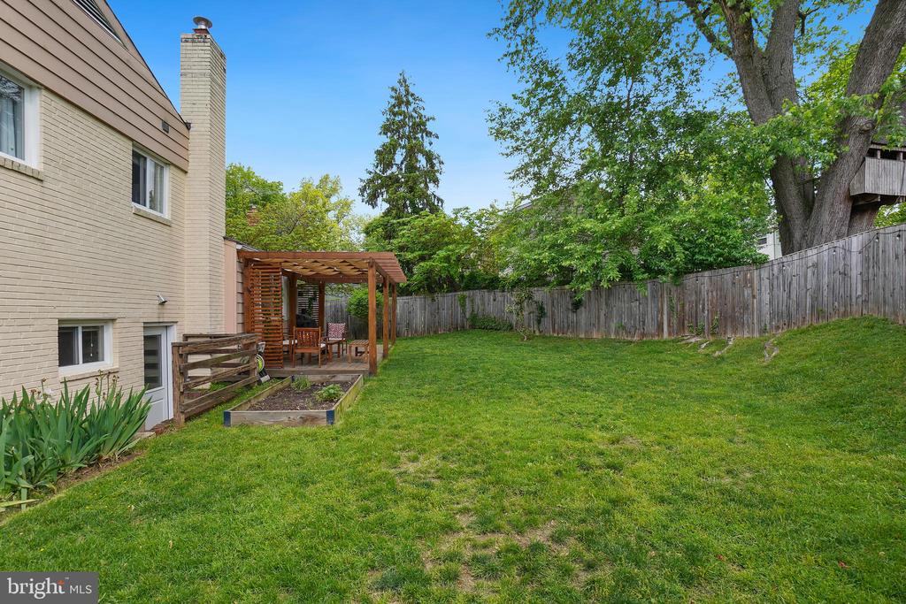 10403 Conover Dr