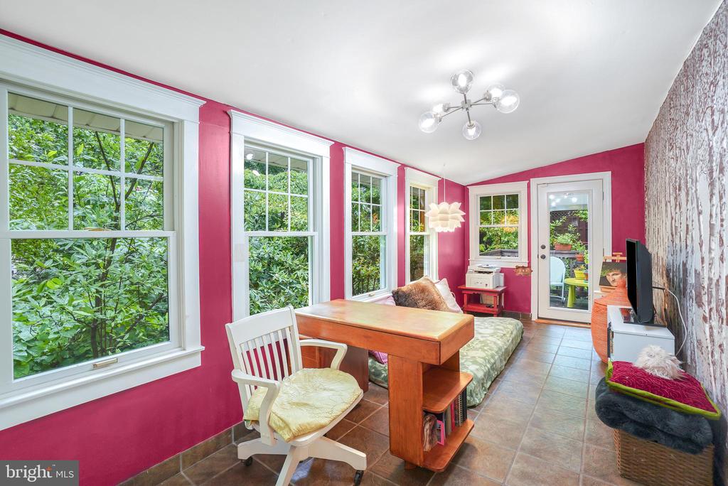 15 Jefferson Ave