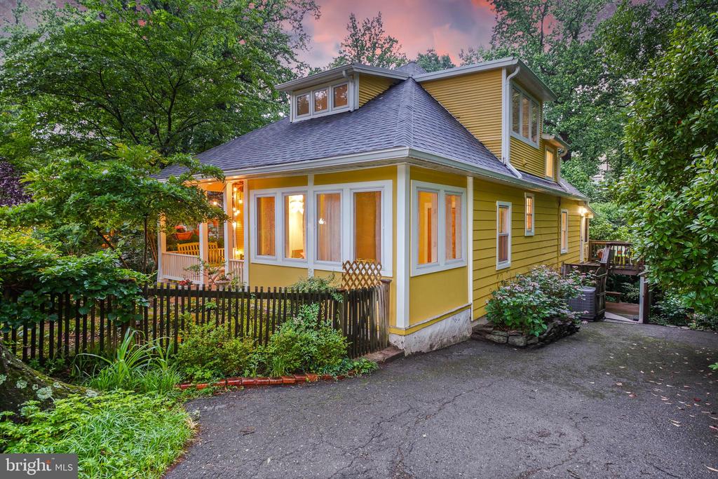 15 Jefferson Ave