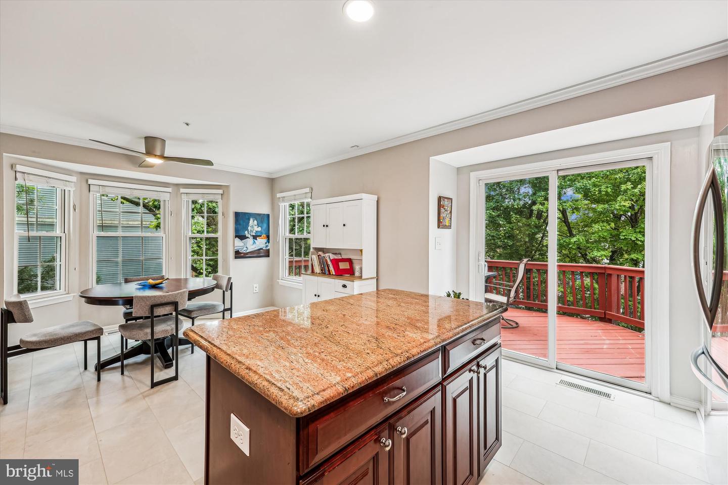 11249 Watermill Ln