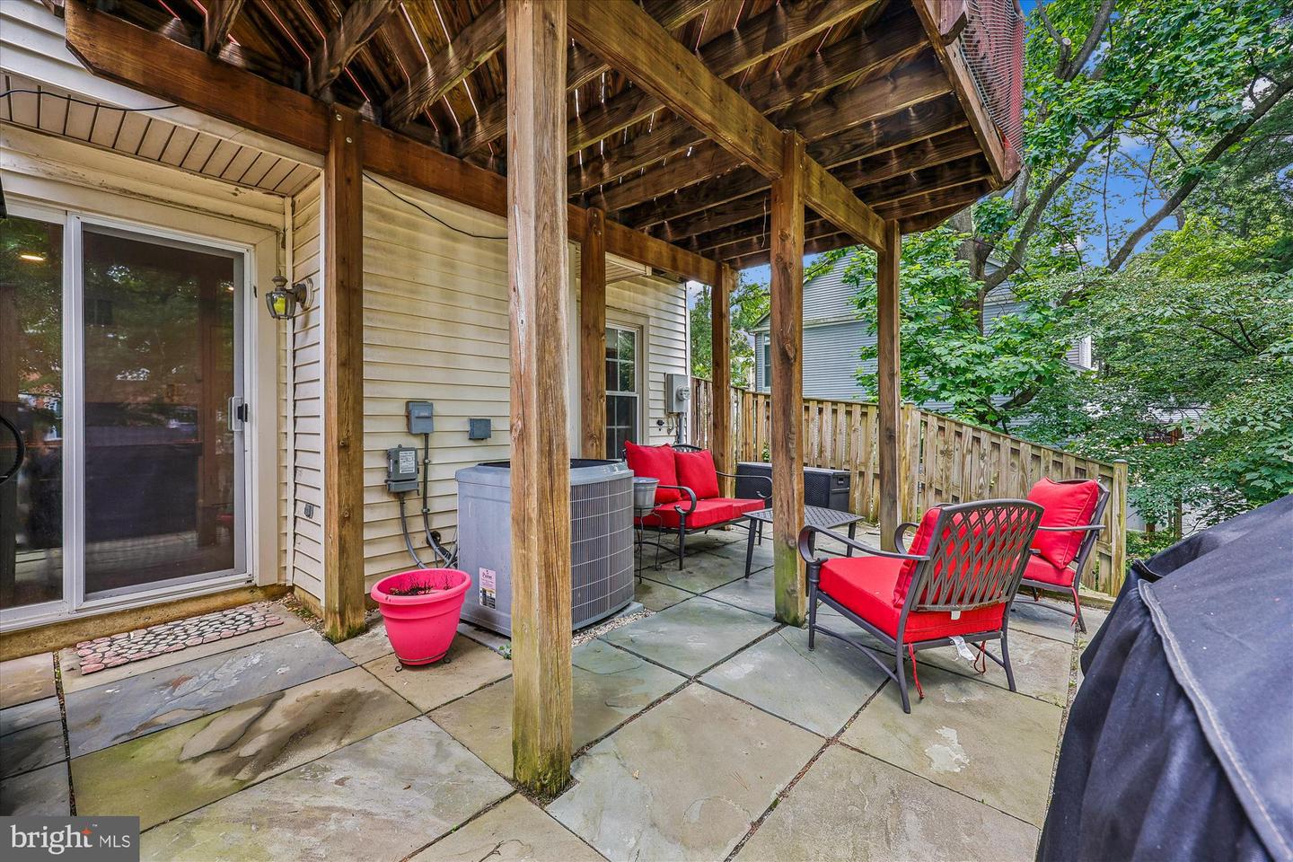 11249 Watermill Ln