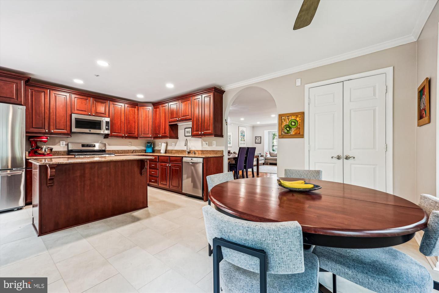 11249 Watermill Ln