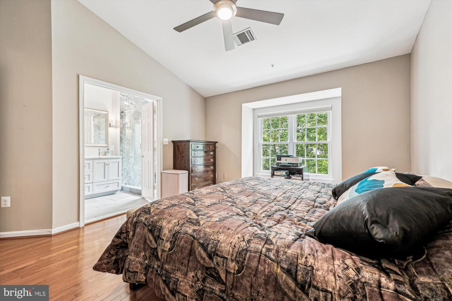 11249 Watermill Ln
