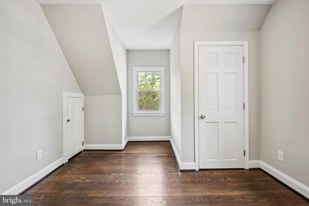 514 Silver Spring Ave