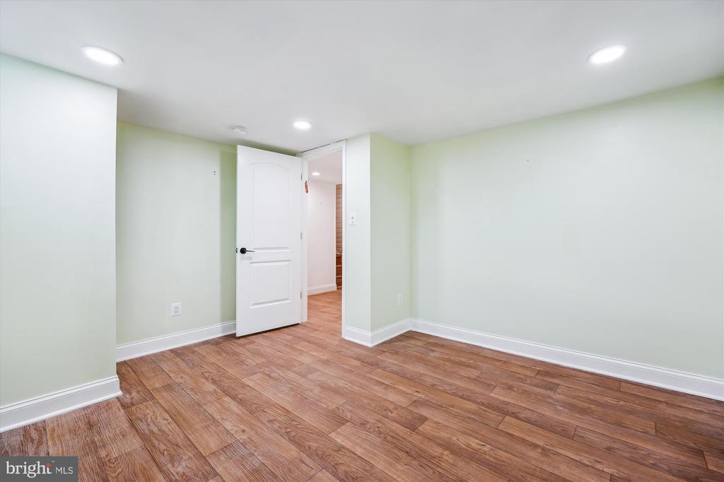 11218 Monticello Ave