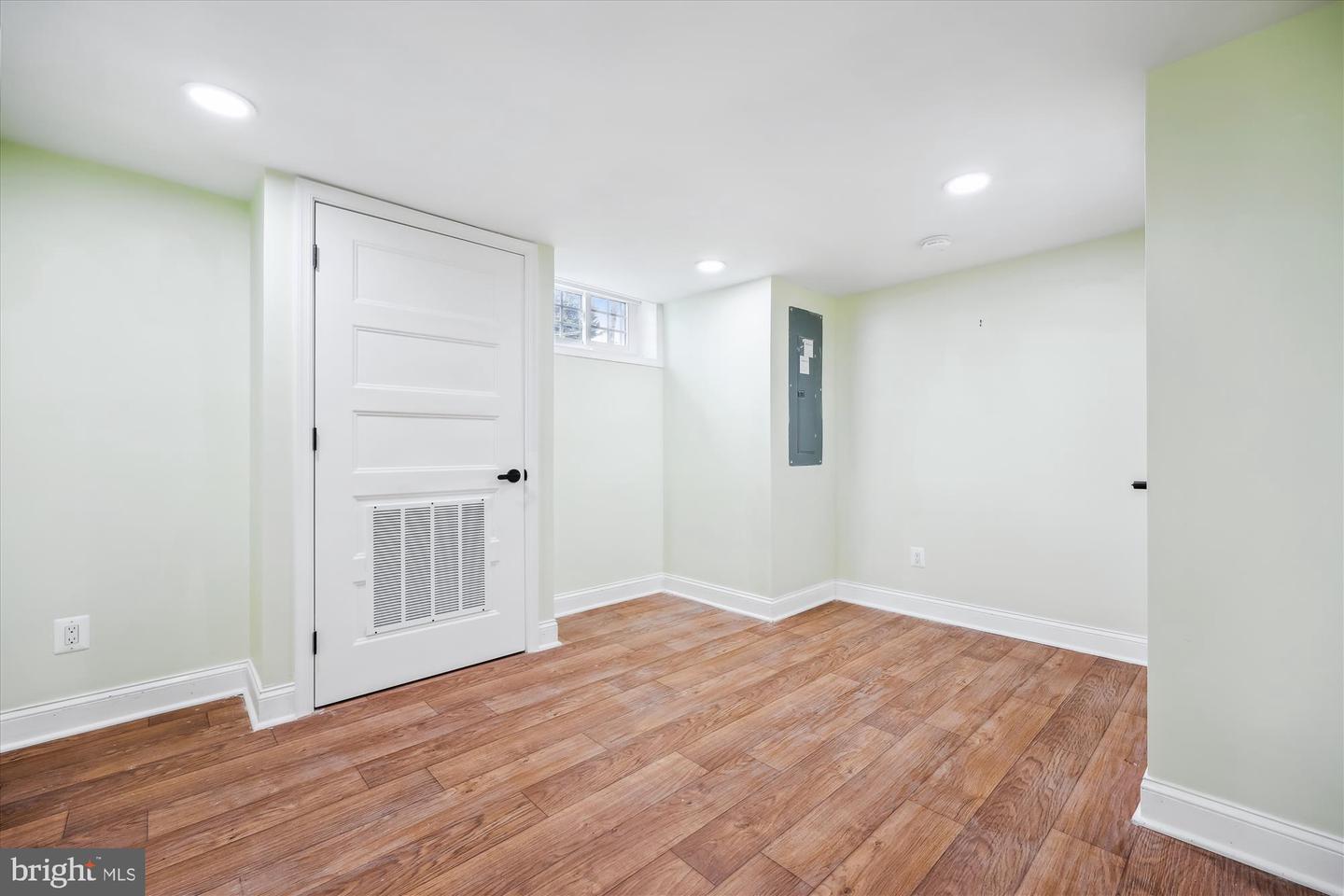 11218 Monticello Ave