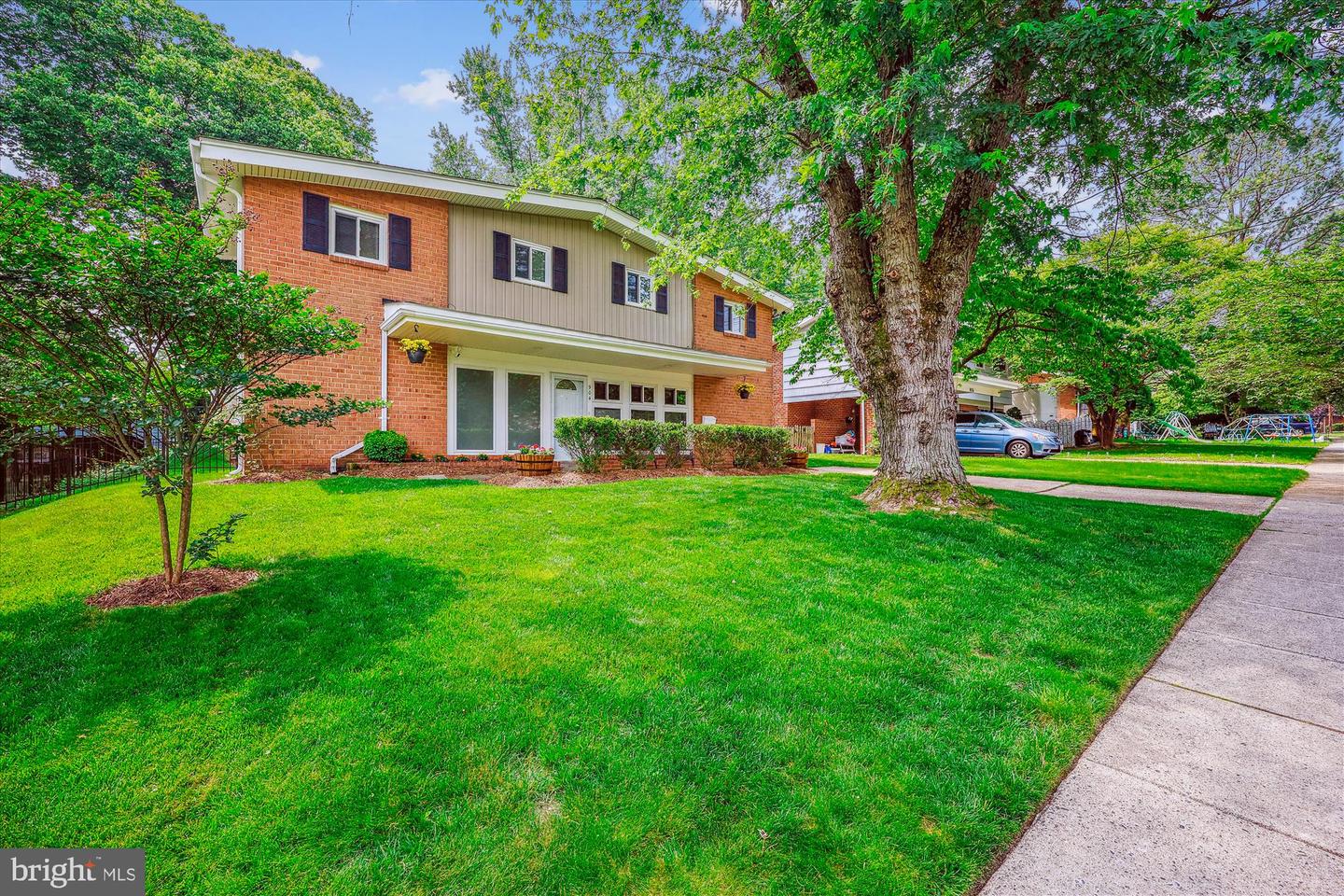 904 Hyde Rd