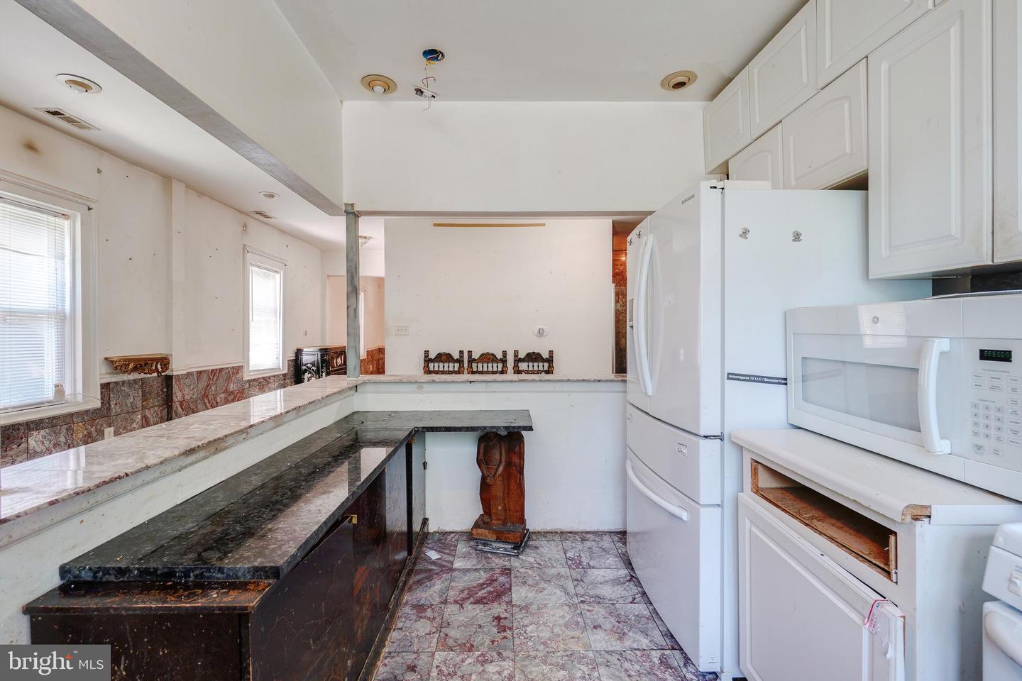 6619 Allegheny Ave