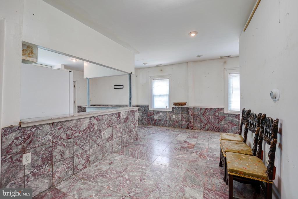 6619 Allegheny Ave